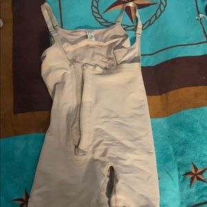 Garment / faja post op bbl